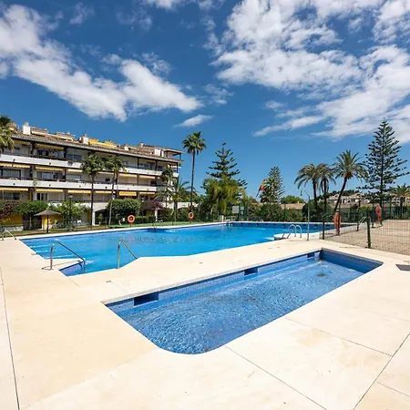 Apartment En Milla De Oro *