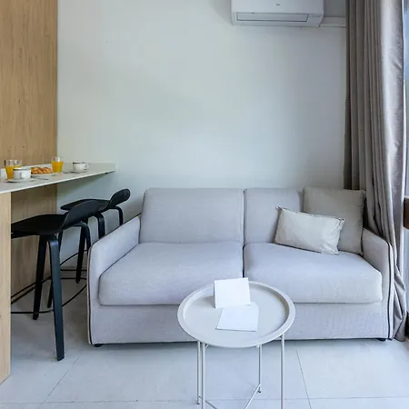 Apartment En Milla De Oro
