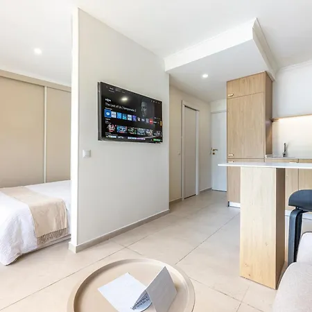 Apartment En Milla De Oro *